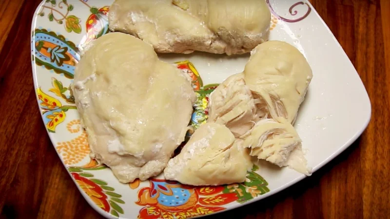 How long does it take to cook frozen chicken in a crockpot?