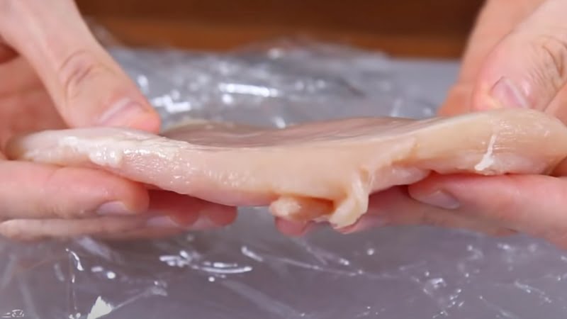 So what does 4 oz of chicken look like?