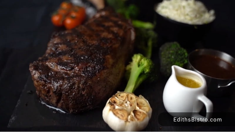 tomahawk steak
