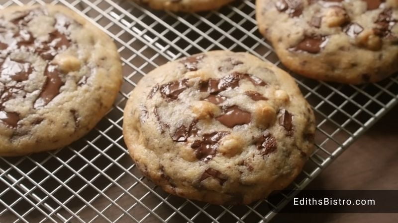 chocolate-chip-cookies